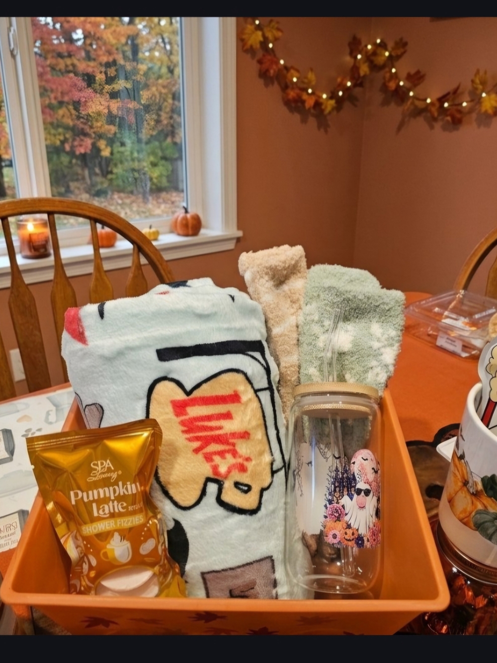 Fall Boo Basket - Picture 2 of 4
